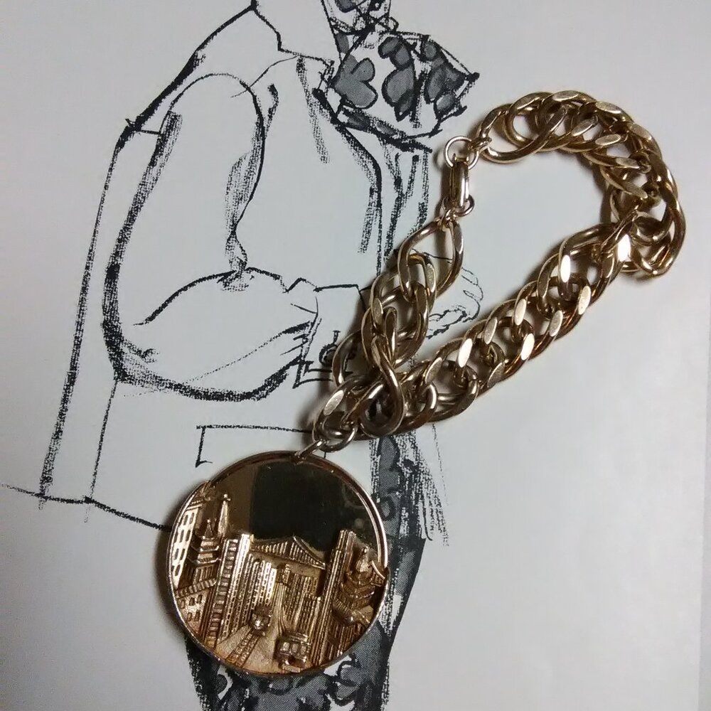 Vintage Boucher gold tone San Francisco trolley cars charm bracelet